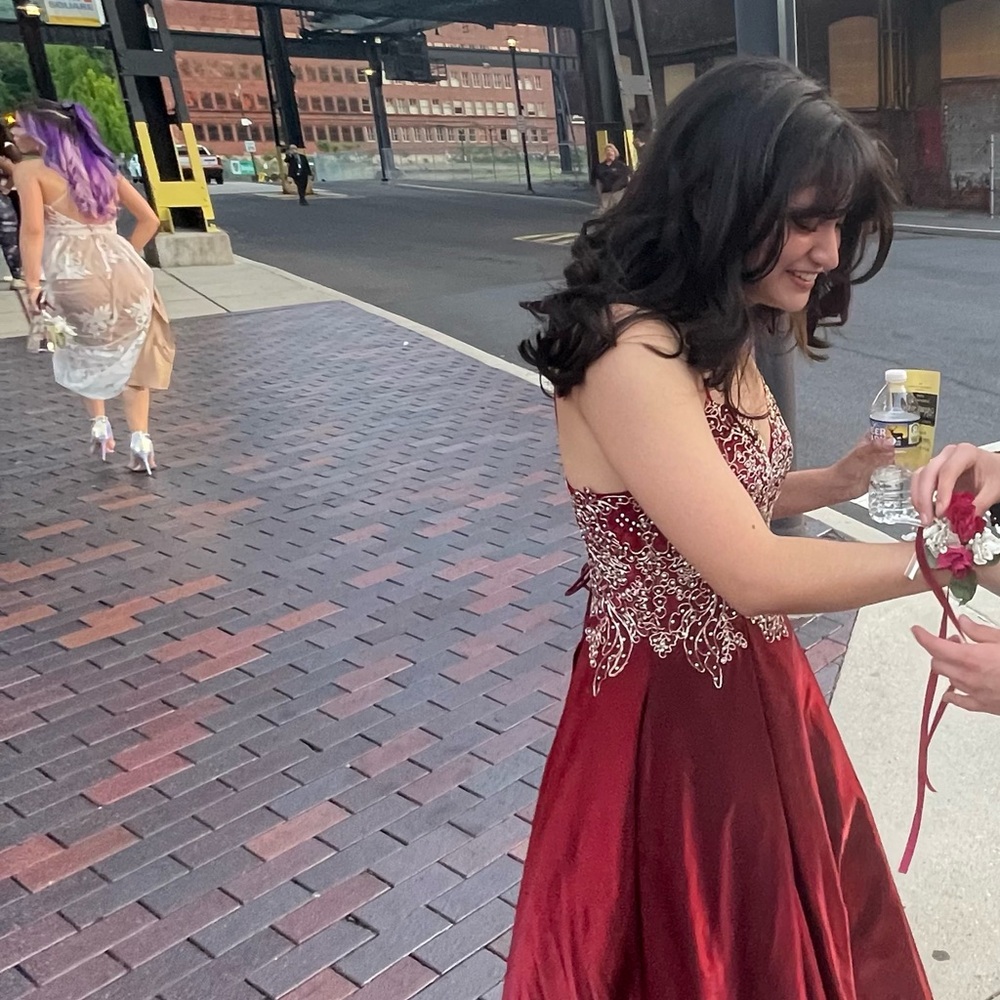 Gorgeous Burgundy Prom Dress- Size small- Worn ONCE